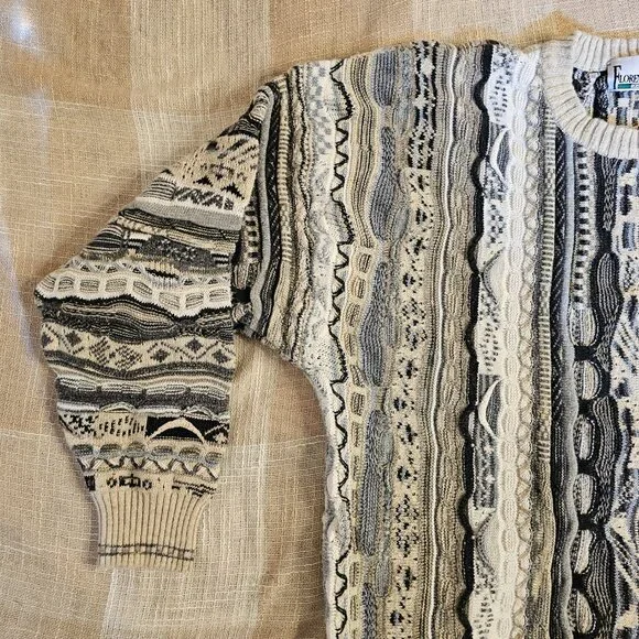 VNT Eclectic Funky Dadcore BlokecoreBlue & White Funky Knit Crewneck Sweater
